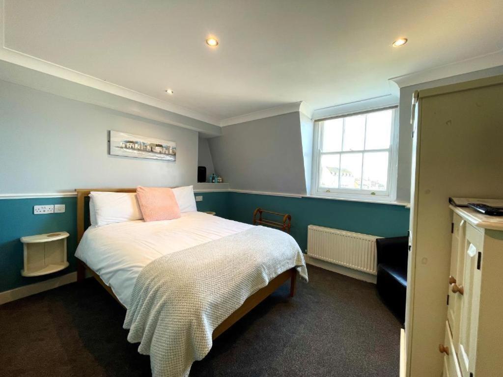 Bayliss Hall Guesthouse Weymouth Exterior photo
