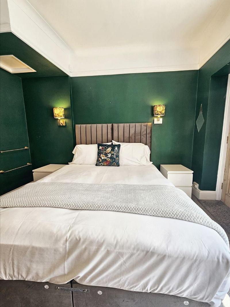 Bayliss Hall Guesthouse Weymouth Room photo